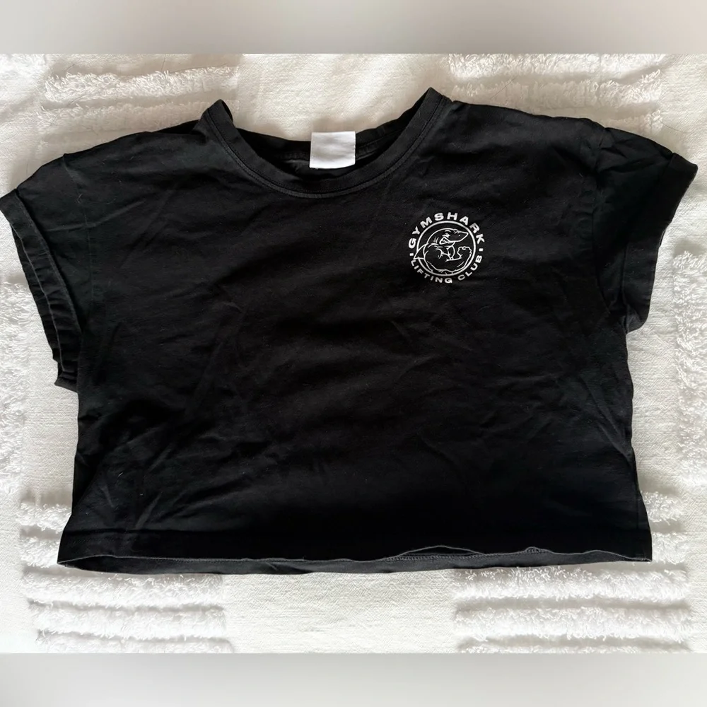 Gymshark Black Cropped Tee - Picture 2 of 4